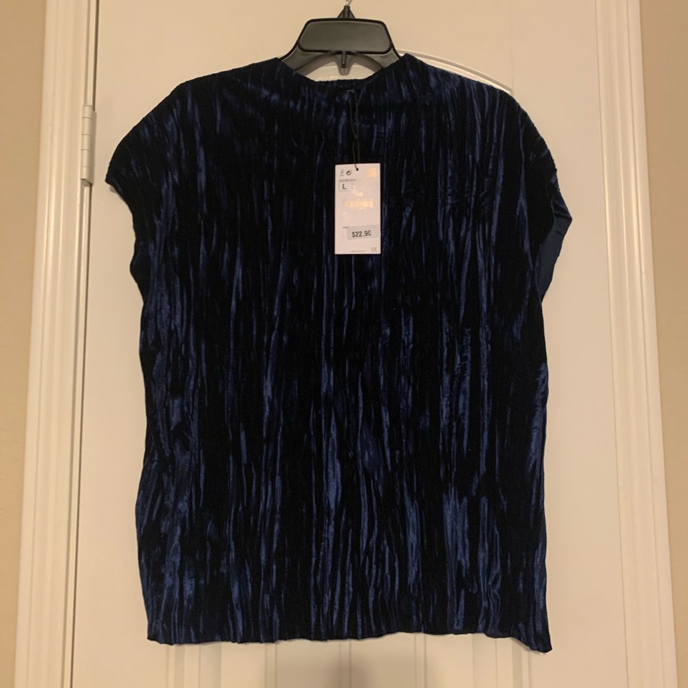 Zara Navy Crushed Velour Mock Turtle Neck w/Capped Sleeves l Size: Large l NWT
